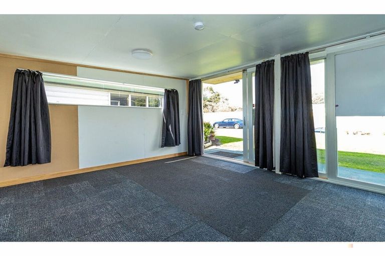 Photo of property in 14 Waimate Highway, Saint Andrews, 7988