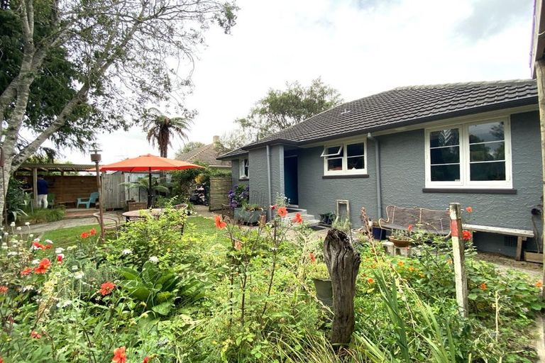 Photo of property in 12 Stokes Crescent, Maeroa, Hamilton, 3200