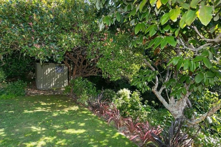 Photo of property in 44 Middleton Road, Johnsonville, Wellington, 6037