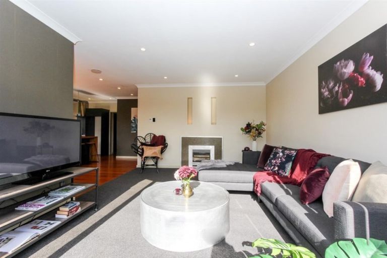 Photo of property in 84 Brooklands Road, Brooklands, New Plymouth, 4310