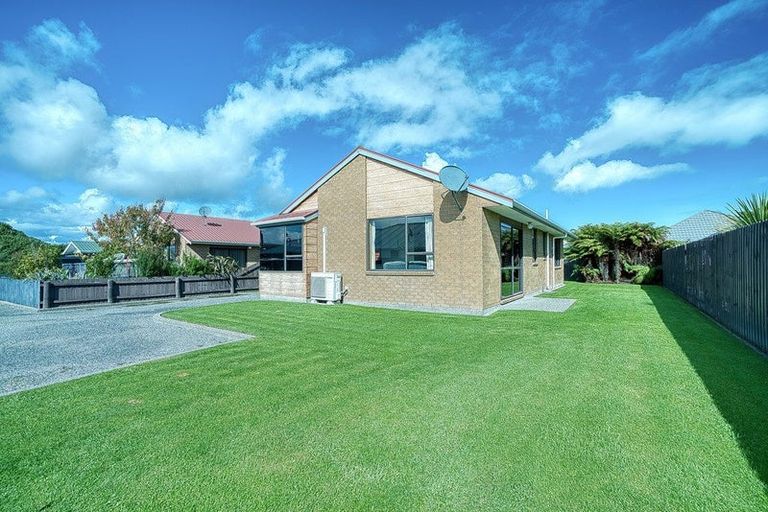 Photo of property in 19 Bealey Street, Hokitika, 7810