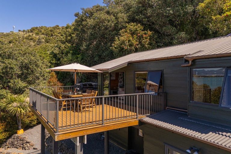 Photo of property in 2470 Wyuna Bay Road, Wyuna Bay, Coromandel, 3581