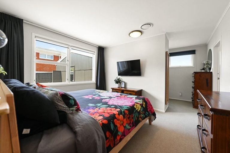 Photo of property in 43 Hillcrest Road, Hillcrest, Hamilton, 3216