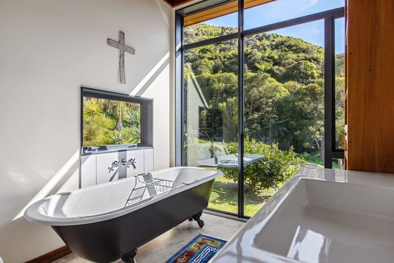 Photo of property in 113 Bucks Road, Tauwharenikau, Featherston, 5773