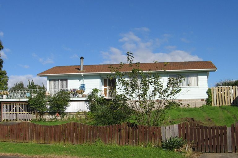 Photo of property in 2 Sena Place, Clover Park, Auckland, 2019