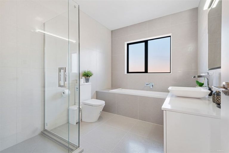 Photo of property in 58 Harbour Crest Drive, Waiuku, 2123