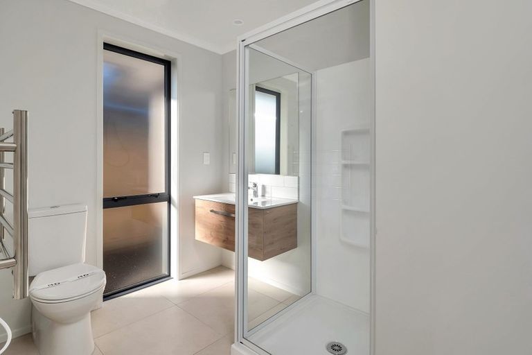 Photo of property in 38 Hills View Drive, Papamoa, 3118