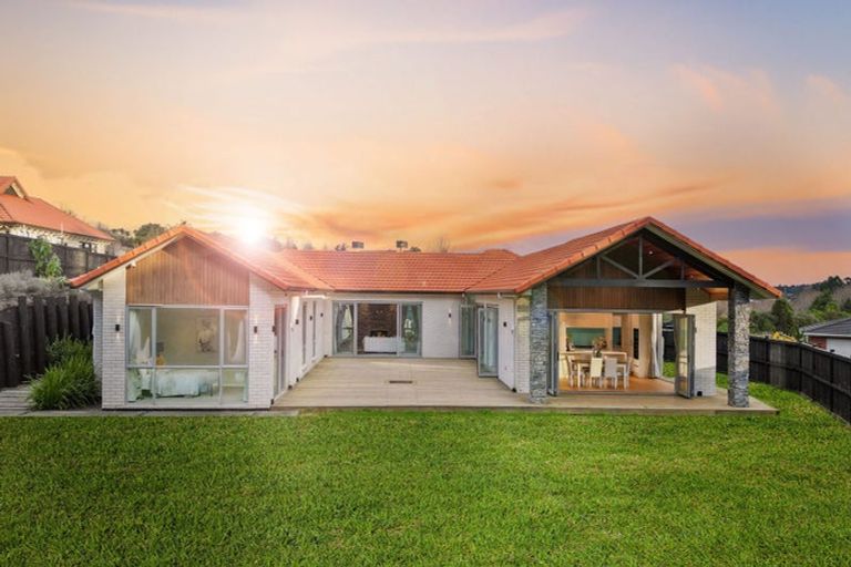 Photo of property in 27 Tau Drive, Flat Bush, Auckland, 2019
