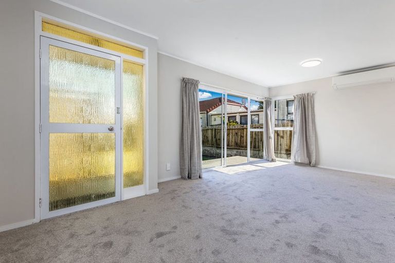 Photo of property in 2/19 Maich Road, Manurewa, Auckland, 2102