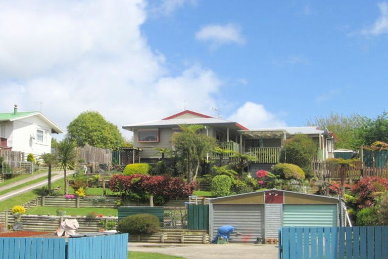 Photo of property in 28 Moana Crescent, Mangakino, 3421