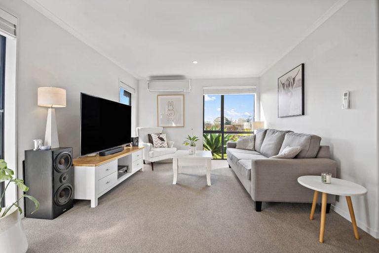 Photo of property in 6b Dale Road, Whenuapai, Auckland, 0618