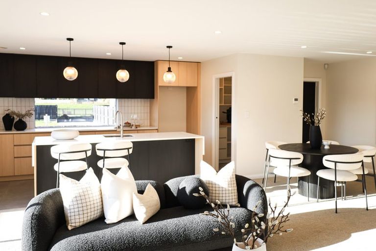 Photo of property in 3 Mangatainoka Lane, Awapuni, Palmerston North, 4412