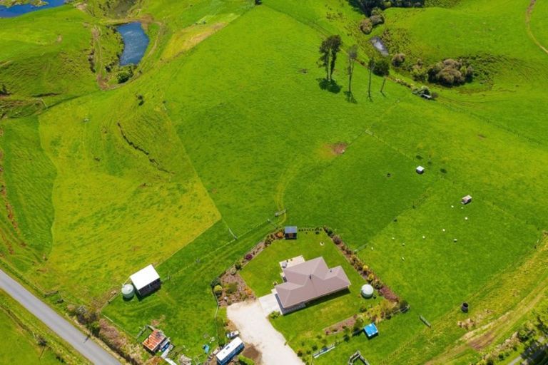 Photo of property in 617a Kaipikari Road, Urenui, 4375