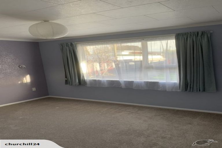 Photo of property in 24 Sutherland Crescent, Westbrook, Palmerston North, 4412