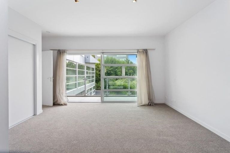 Photo of property in 6 Millbank Lane, Merivale, Christchurch, 8014