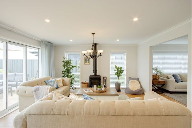 Photo of property in 9 Aparima Place, Awatoto, Napier, 4110