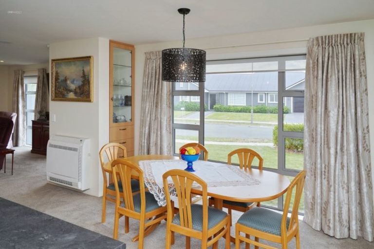 Photo of property in 19 Sutherland Drive, Kaiapoi, 7630
