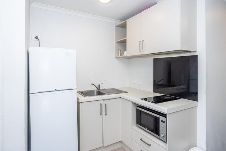 Photo of property in 12 Crescent Court, Melville, Hamilton, 3206