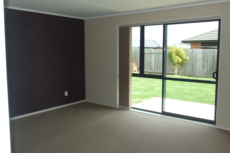 Photo of property in 53 Meridian Grove, Kelvin Grove, Palmerston North, 4414