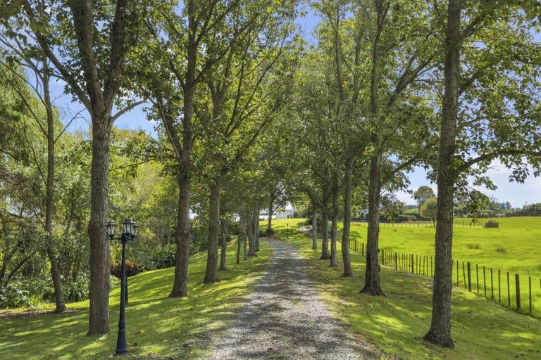 Photo of property in 490 North Road, Clevedon, Papakura, 2582