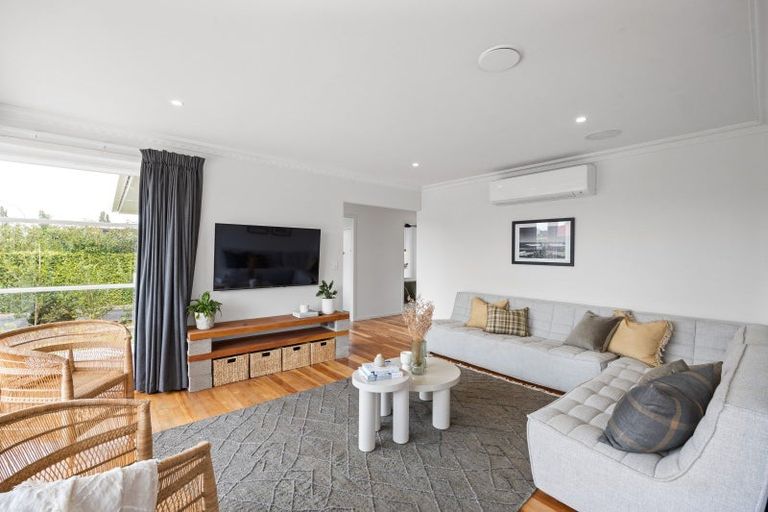 Photo of property in 11 Sandwich Road, St Andrews, Hamilton, 3200