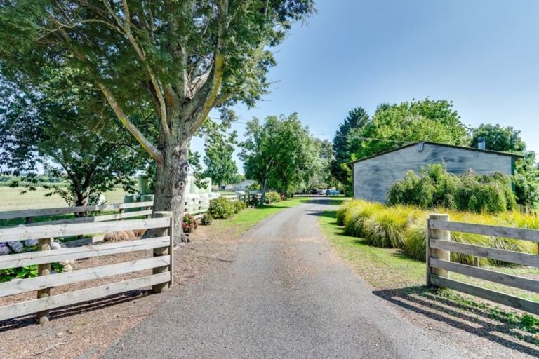 Photo of property in 64 Moteo Pa Road, Puketapu, Napier, 4183