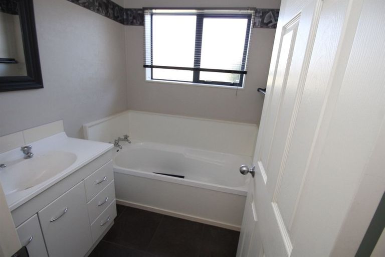 Photo of property in 70e West Road, Tokoroa, 3491