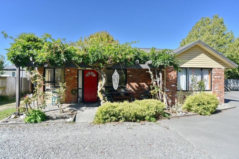 Photo of property in 25a Woodend Road, Woodend, 7610