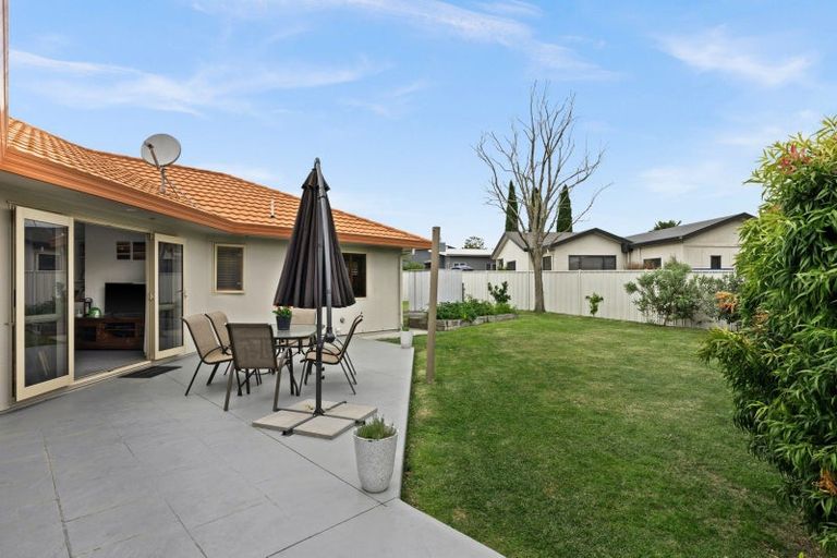 Photo of property in 28 Russell Robertson Drive, Havelock North, 4130