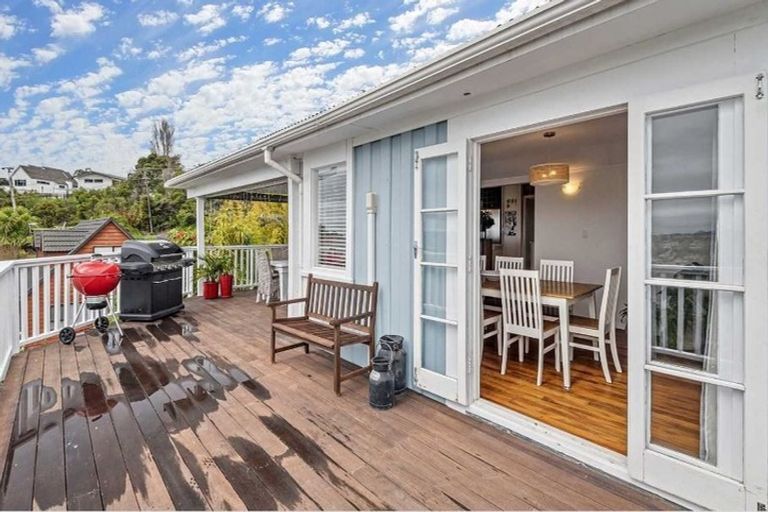 Photo of property in 143 Browns Bay Road, Browns Bay, Auckland, 0630