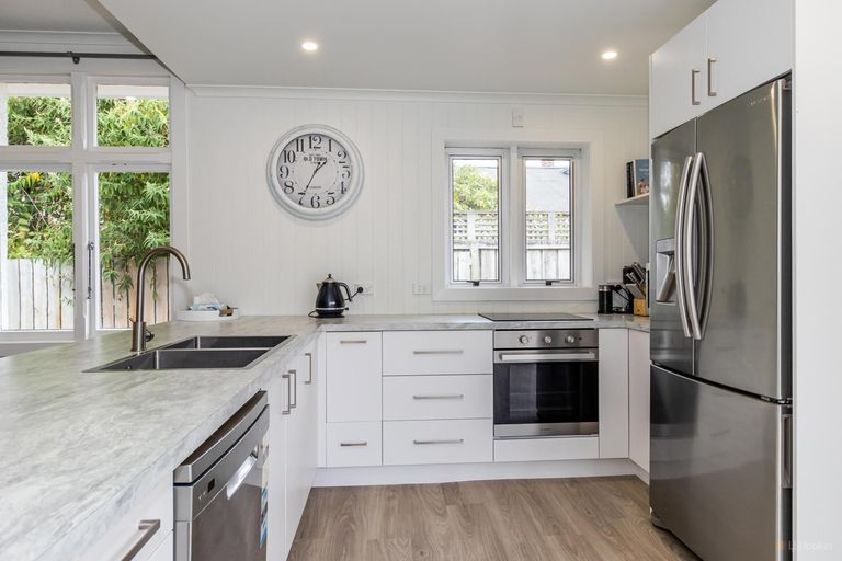 Photo of property in 17 Parsonage Road, Waimate, 7924