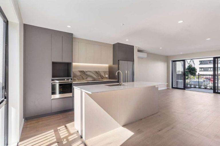 Photo of property in 19/245 Kepa Road, Mission Bay, Auckland, 1071