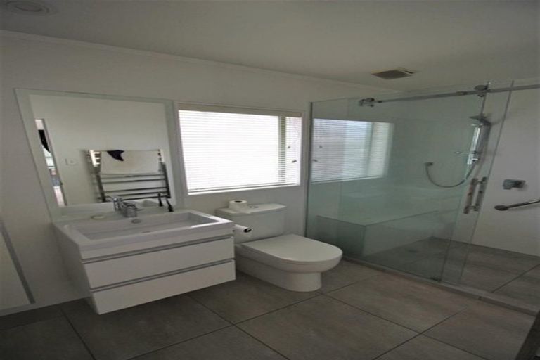 Photo of property in 2/18 Mission View Drive, Northpark, Auckland, 2013