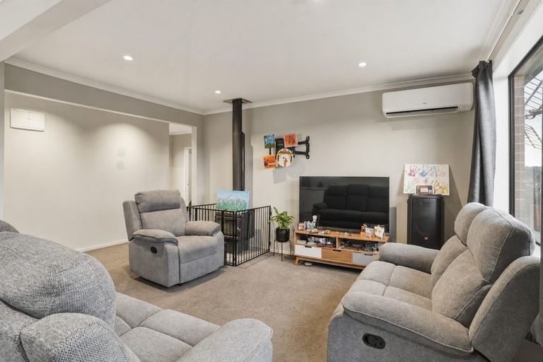 Photo of property in 10 Derby Street, Green Island, Dunedin, 9018