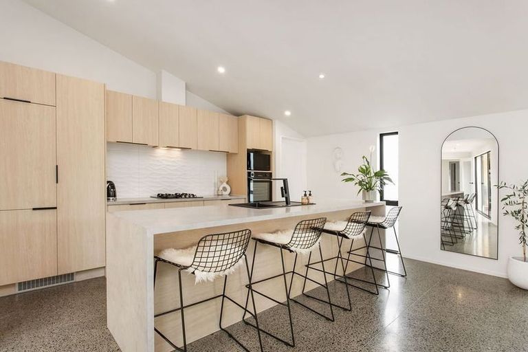 Photo of property in 98 Osborne Street, Waltham, Christchurch, 8011