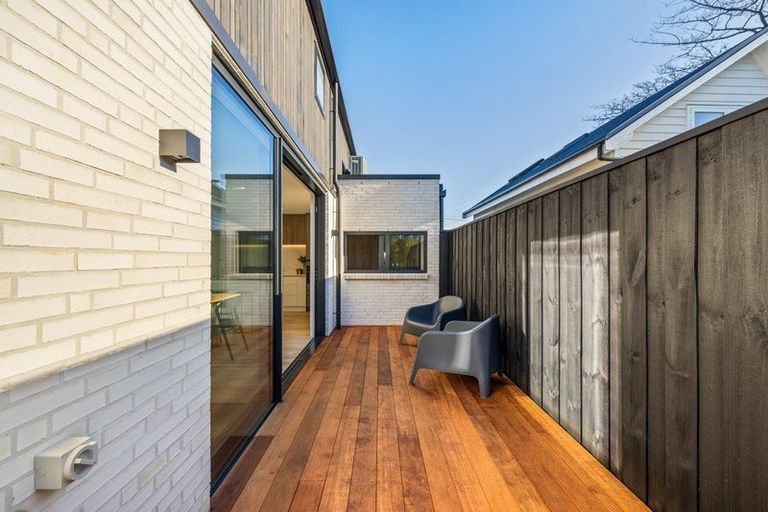 Photo of property in 12 Albany Street, St Albans, Christchurch, 8014