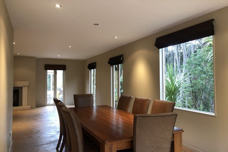 Photo of property in 14 Daldys Bush Lane, Bayview, Auckland, 0629