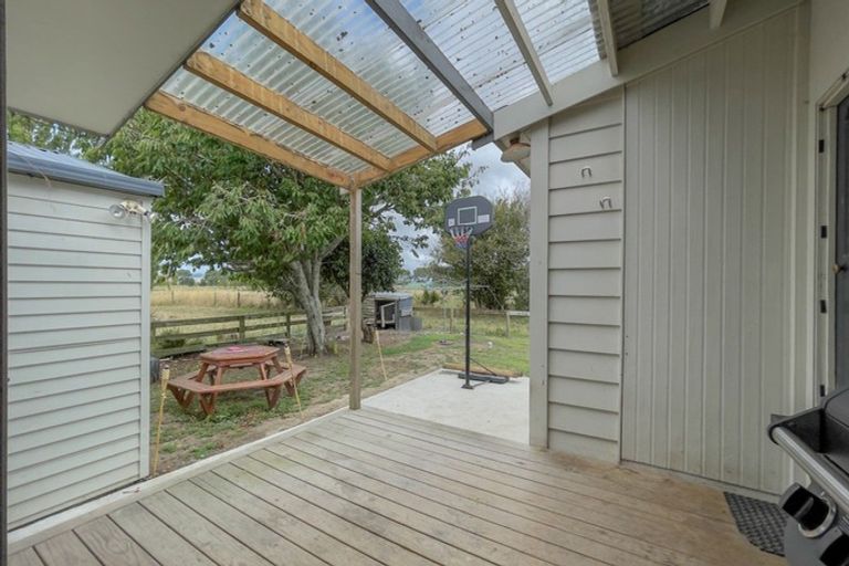 Photo of property in 272 Canal Road West, Waitakaruru, Thames, 3576
