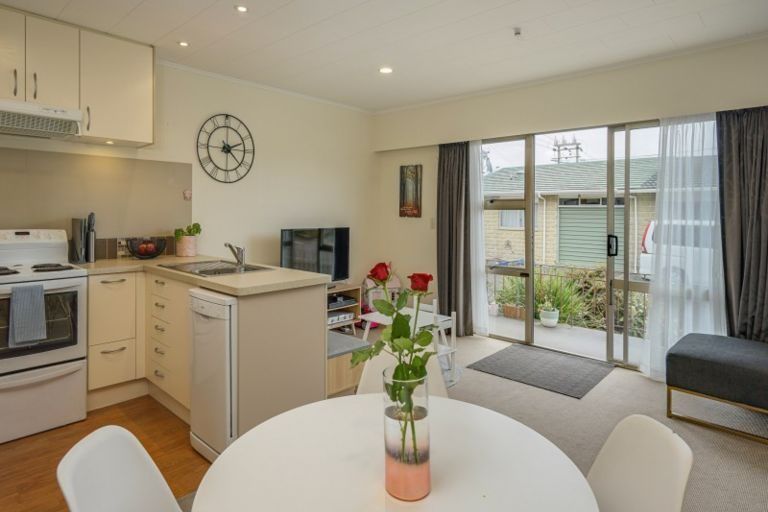 Photo of property in 2/193 Songer Street, Stoke, Nelson, 7011