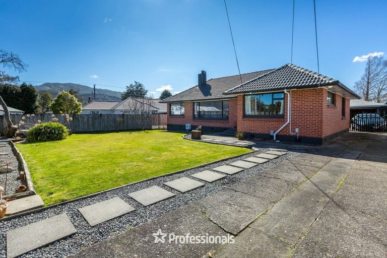 Photo of property in 8 Coates Grove, Silverstream, Upper Hutt, 5019