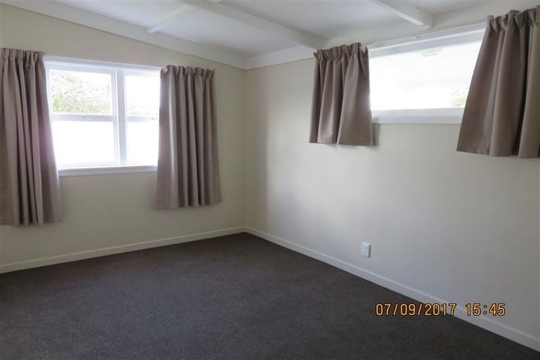 Photo of property in 2/46 Gulf View Road, Murrays Bay, Auckland, 0630