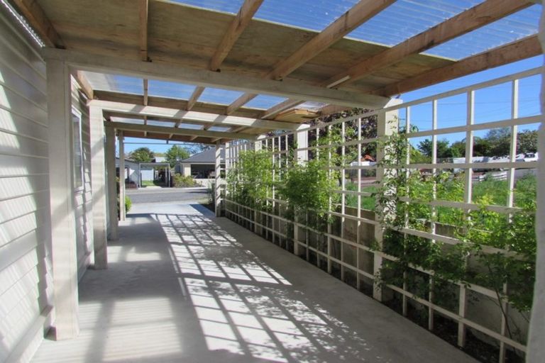 Photo of property in 9 Mary Street, Gore, 9710