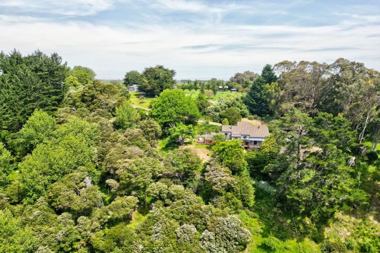 Photo of property in 235 No 2 Line, Okoia, Whanganui, 4572