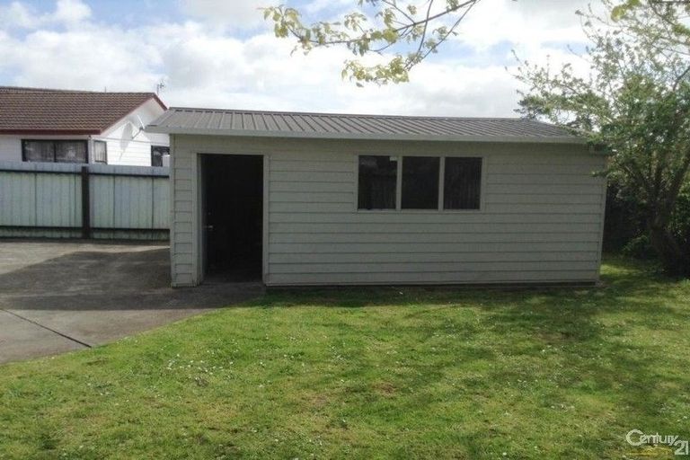 Photo of property in 75 Burundi Avenue, Clendon Park, Auckland, 2103