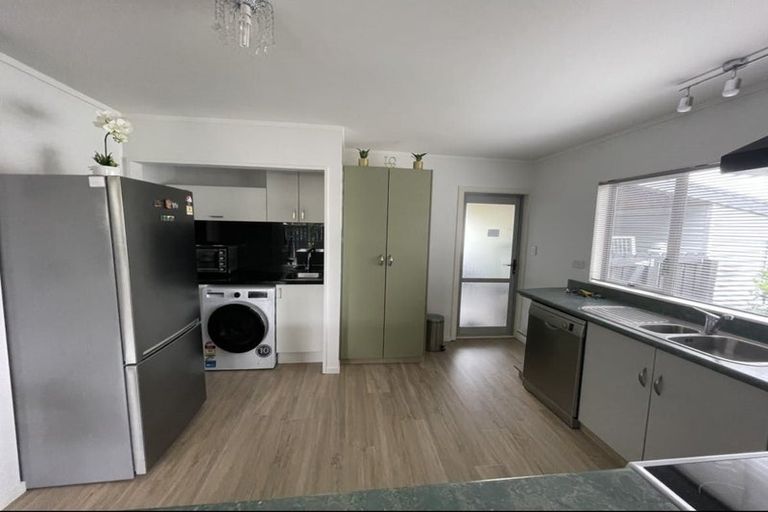 Photo of property in 8a Mary Grace Place, Blenheim, 7201