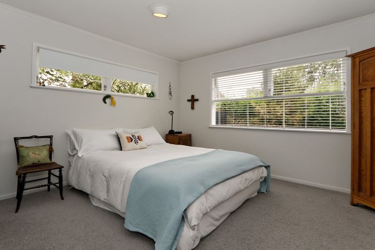 Photo of property in 34 Dolbear Street, Titirangi, Auckland, 0604