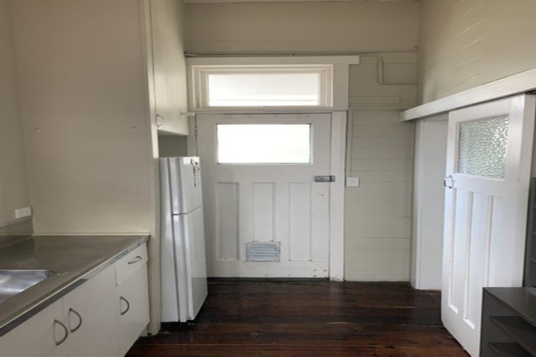 Photo of property in 39a Brougham Street, Mount Victoria, Wellington, 6011