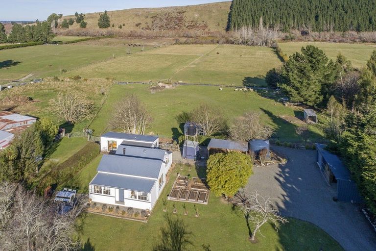 Photo of property in 3139 Coaltrack Road, Coalgate, 7673