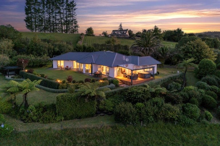 Photo of property in 439a Wainui Road South, Whakamarama, 3181