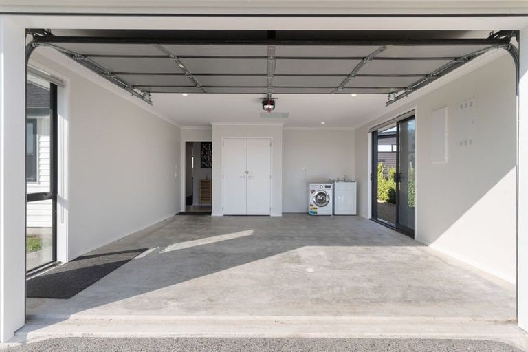 Photo of property in 14 Syrah Lane, Martinborough, 5711